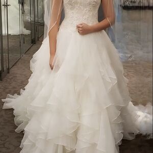Oleg Cassini White Wedding Dress